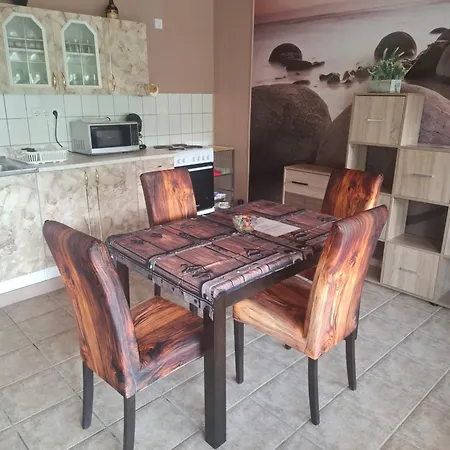 Juci Apartment Vonyarcvashegy